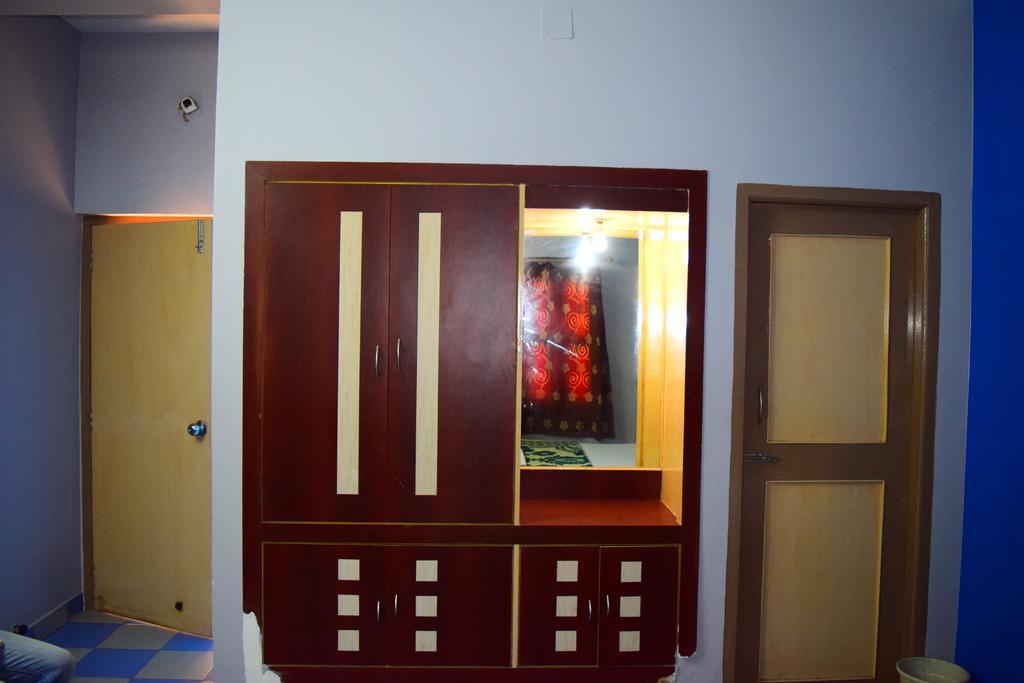 Hotel Golden Dust Puri Kamer foto